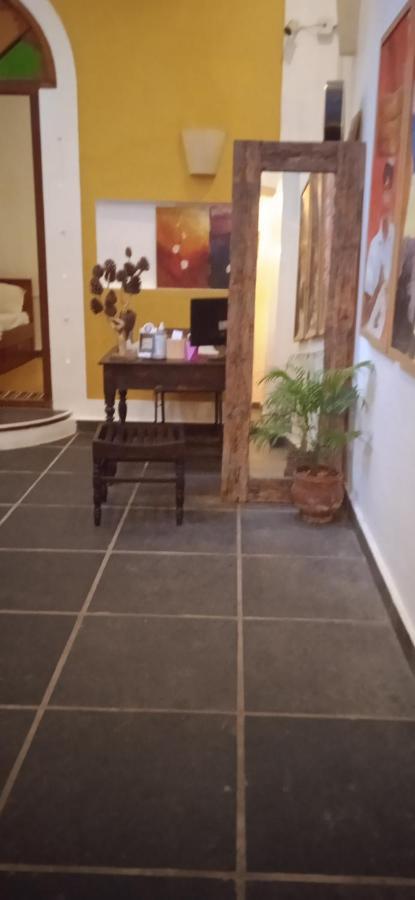 French Rivera Guest House Pondicherry Luaran gambar